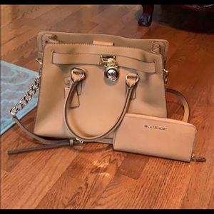 Michael Kors Purse & Wallet Set